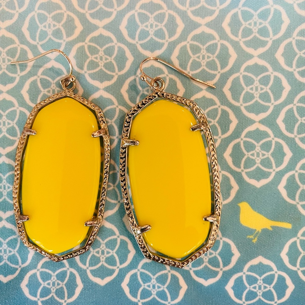 Kendra Scott Danielle Earrings